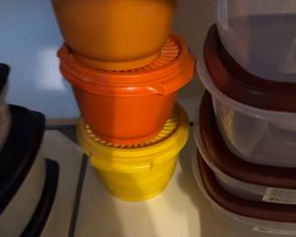 Tupperware servalier bowls