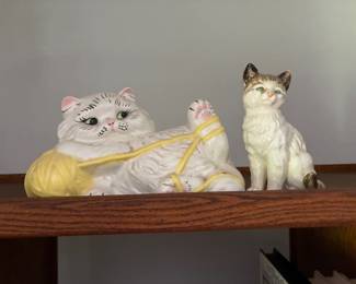 MC vintage ceramic cats