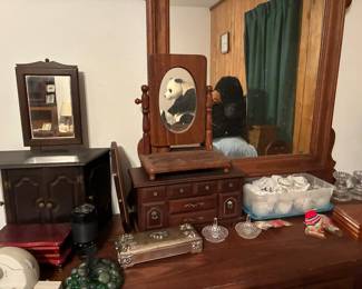 Jewelry boxes