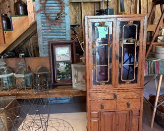 Jefferson Antiques, 820 N. Jefferson, Lowell