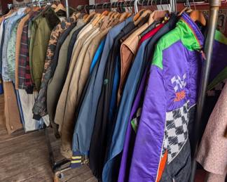 Thrillhound Vintage, 8793 Alden Nash Ave SE, Alto