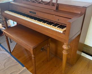 Maple Spinet Piano from November 7, 1972