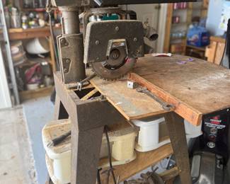 DeWalt radio arm miter saw