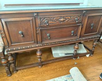 Bernhardt Mahogany  Antique style sideboard or buffet classic 