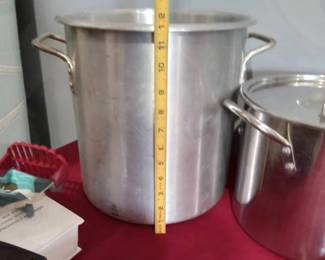 Tall stock pot