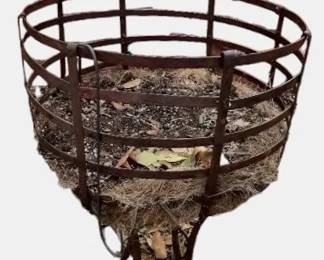 Metal plant stand
