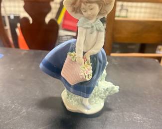 Lladro figurine