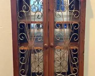 Small storage with mirror