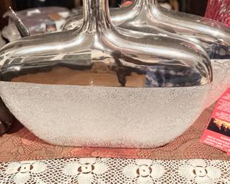 2 silver vases-decor