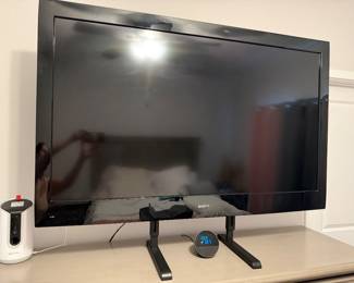 60 inch Sanyo TV. Work Perfectly! 