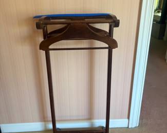 . . . suit stand