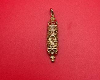 Vintage 10K Solid Yellow Gold Mezuzah Pendant