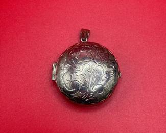 Vintage Siam Sterling Silver Locket