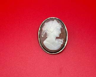 Vintage Sterling Silver Cameo Brooch