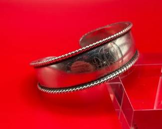 Mexico Sterling Silver Ridged Cuff Monogram Bracelet