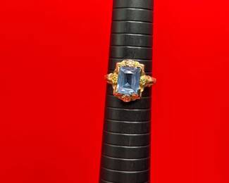 Beautiful 10K Gold Ring With Blue Gemstone