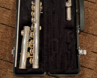 Silver-Plated Student Flute with Hard Carrying Case