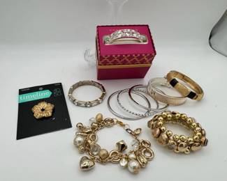 Lenora Dame Charm Bracelet  Costume Jewelry Bracelets