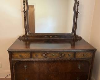Beautiful dresser and Full headboard in great condition. Additional bedroom sets (Furniture by Tomlinson), plus twin headboards and footboards, also available. 