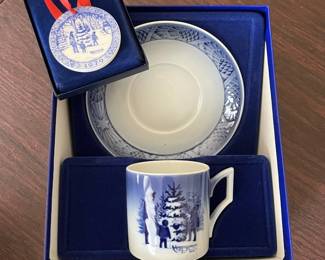Many Royal Copenhagen porcelain items