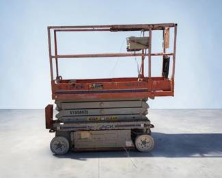 SkyJack Scissor Lift
