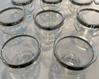 MCM/Vintage 2-piece shrimp cocktail or dessert dishes similar to Dorothy Thorpe set of 11
