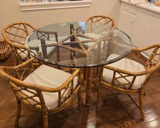 Glass Top Dining Table w/4 Rattan Chairs