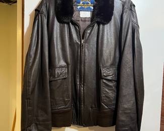 Black Leather Bomber Jacket w/Fur Collar XXL