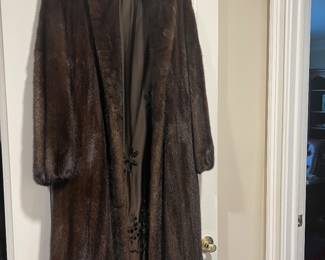 Vintage Dark Brown Mink Fur Coat Dietrich 