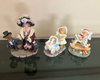 Figurines
