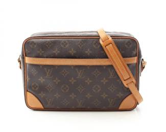 Louis Vuitton Trocadero 30 Shoulder Bag