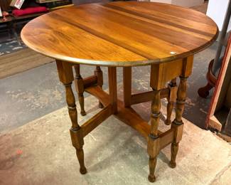 Dropleaf Table