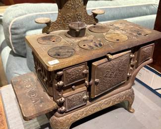 Zenda Cast Iron Stove