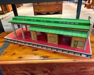Marx Metal Station