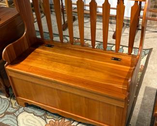Wooden Bench | Cedar Insert