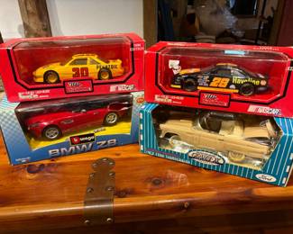 4pcs Die Cast Toy Collector's Cars