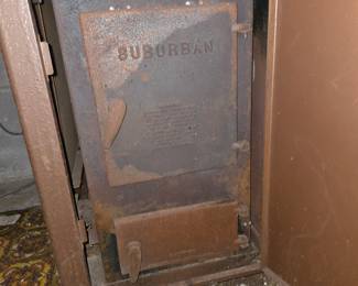 Internal firebox & ash access