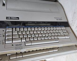 Smith Corona Spell Write Word Processing Typewriter XD7500