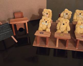 Vintage 1969s Shackman Small Bear School