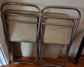 Children's card table w/ 2 chairs