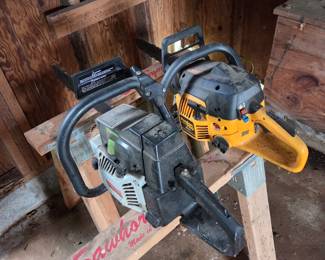 Gas Chainsaws - Poulan Pro & 