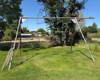 Extra high and heavy duty swing set
