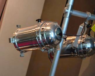 8 Theater DTS Lamps on Poles