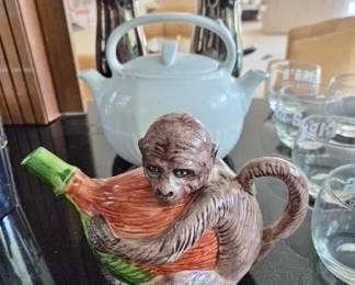 Monkey Pitcher