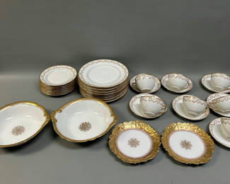 Lot 21: Limoges China 