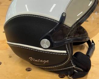 Motorcycle helmet