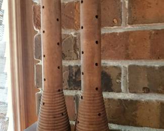 Pair sewing spools