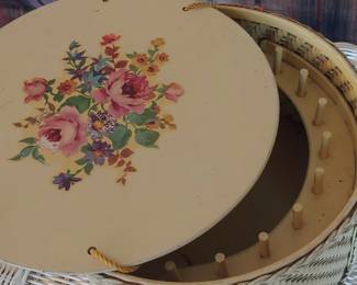 Another vintage sewing basket