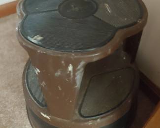 Library step stool
