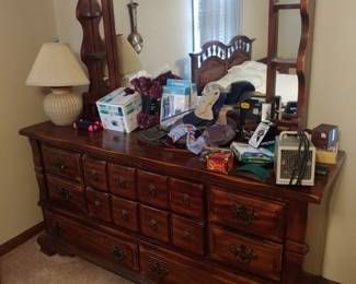 Early American dresser w/mirror